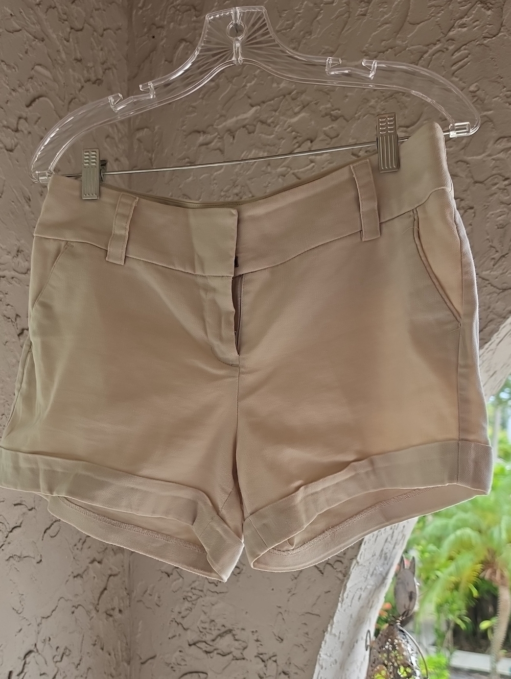 Express Women's Light Beige Cuffed Bermuda Shorts